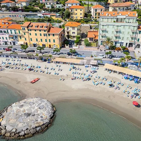 La Casa Di Angela Lägenhet Santo Stefano al Mare